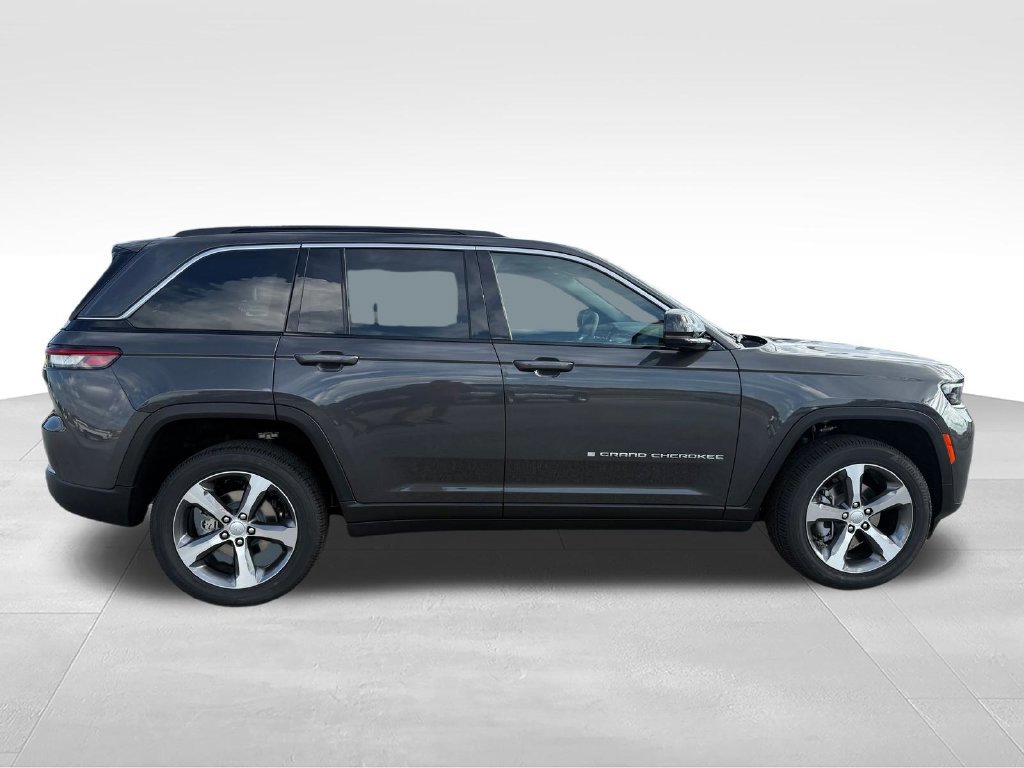 New 2026 Jeep Grand Cherokee Limited AWD/4WD image 29