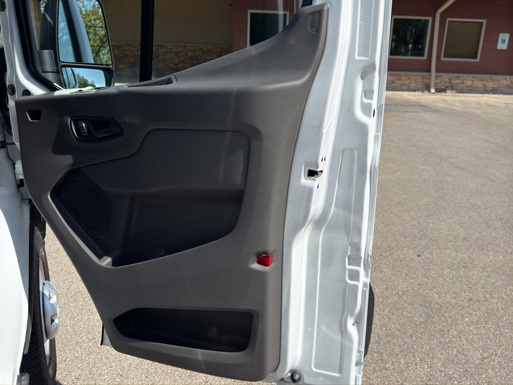 Used 2024 Ford Transit 150 Low Roof AWD image 18