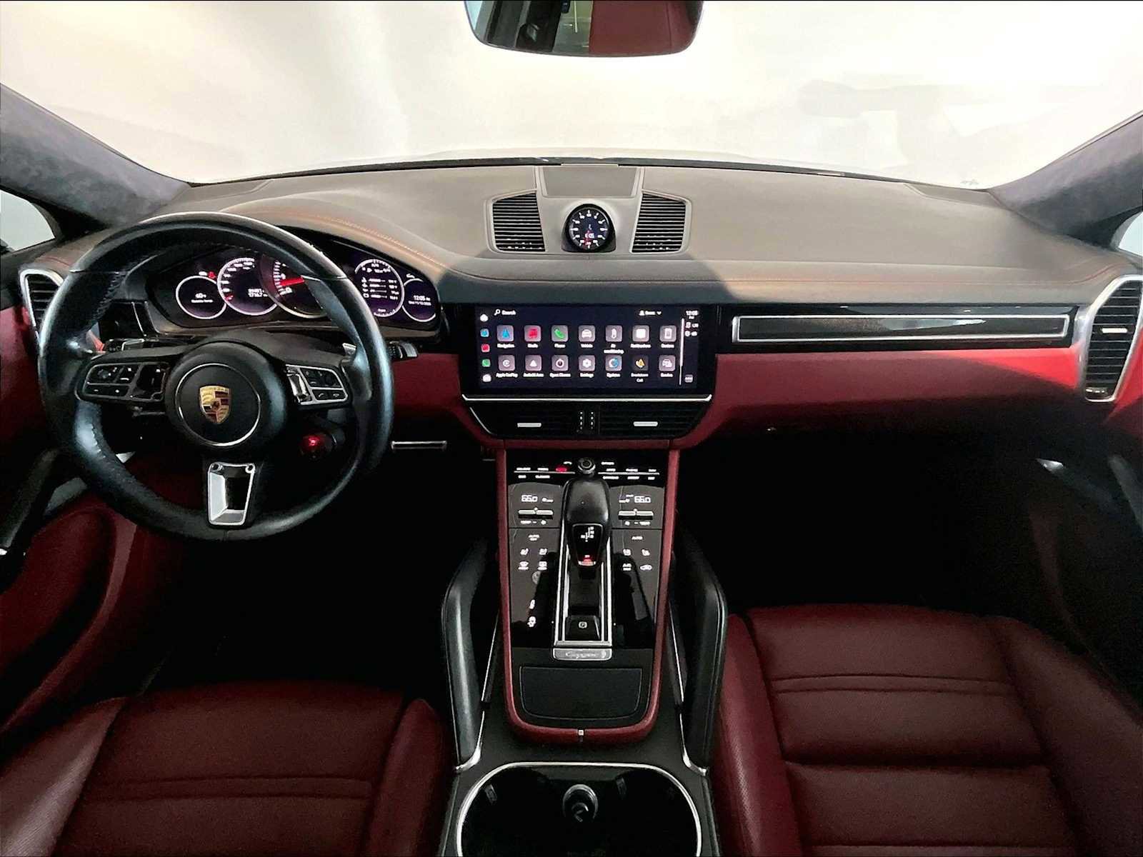 Used 2022 Porsche Cayenne Turbo w/ Premium Package Plus (PI3) image 17