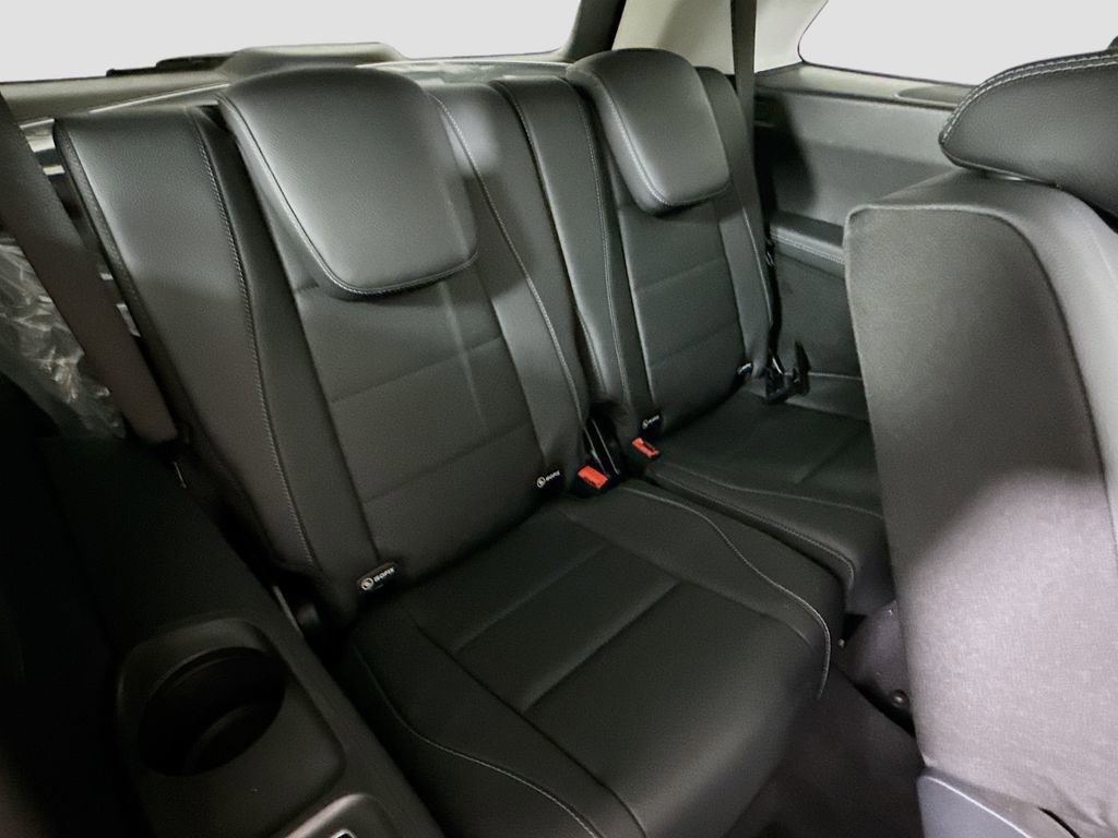 Used 2026 Mercedes-Benz GLS 450 4MATIC image 29