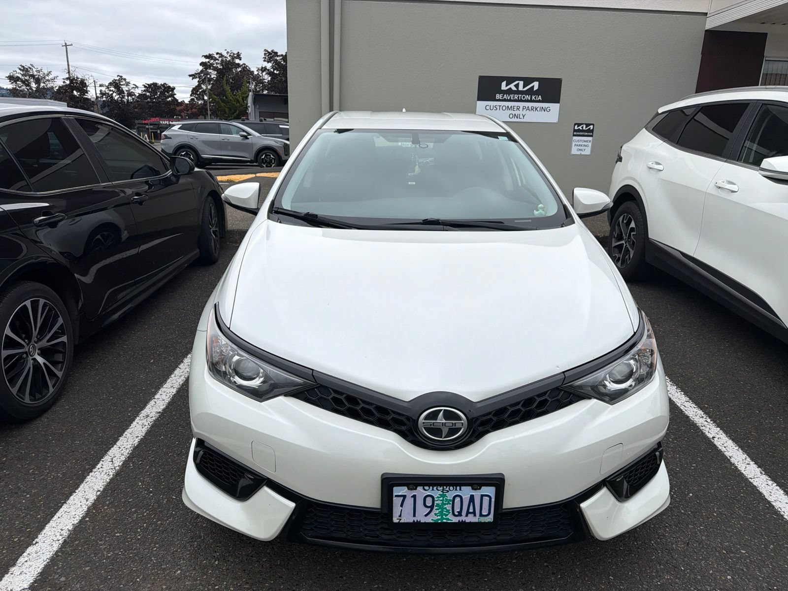 Used 2016 Scion iM FWD image 2