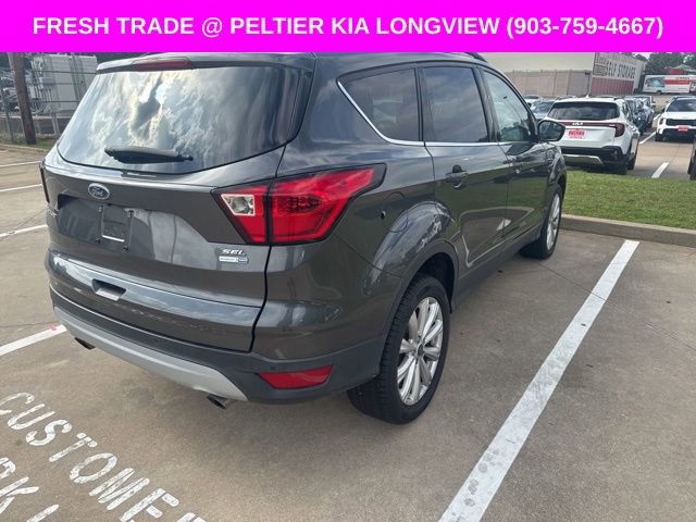 Used 2019 Ford Escape SEL image 9