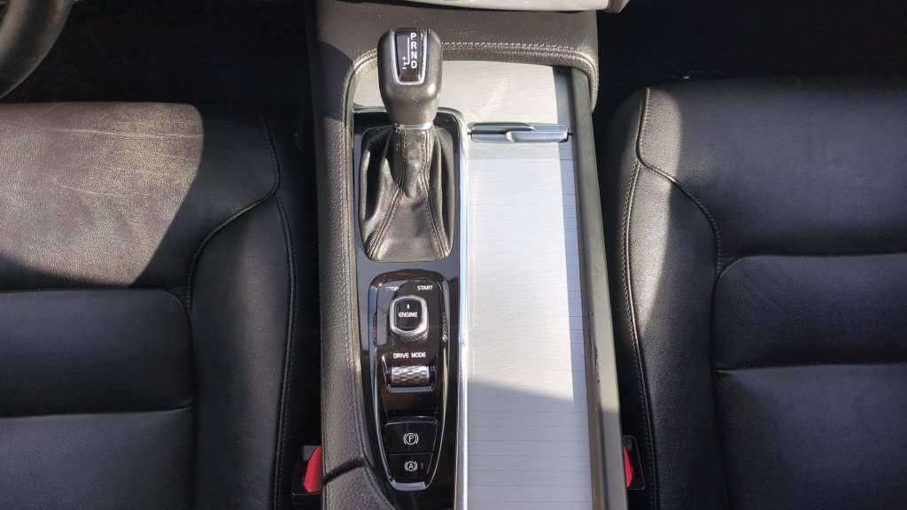 Used 2017 Volvo XC90 T5 Momentum AWD/4WD image 15
