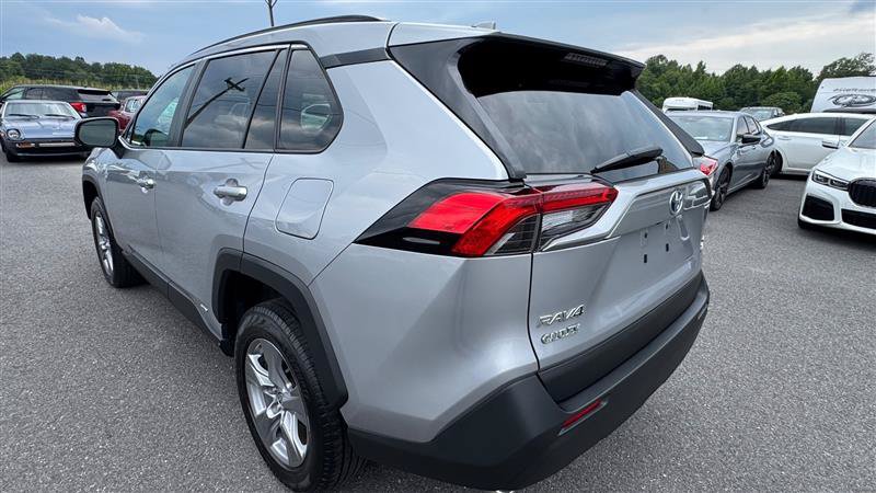 Used 2022 Toyota RAV4 XLE w/ Convenience Package AWD/4WD image 14