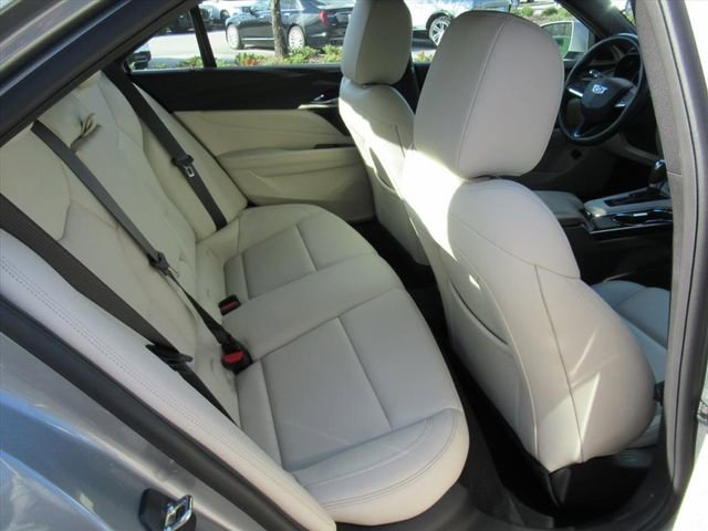 Used 2023 Cadillac CT4 Luxury w/ Sun And Sound Package image 32