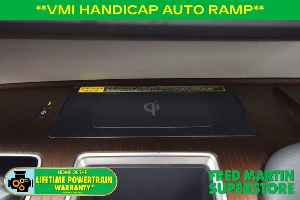 Used 2022 Toyota Sienna XLE image 31