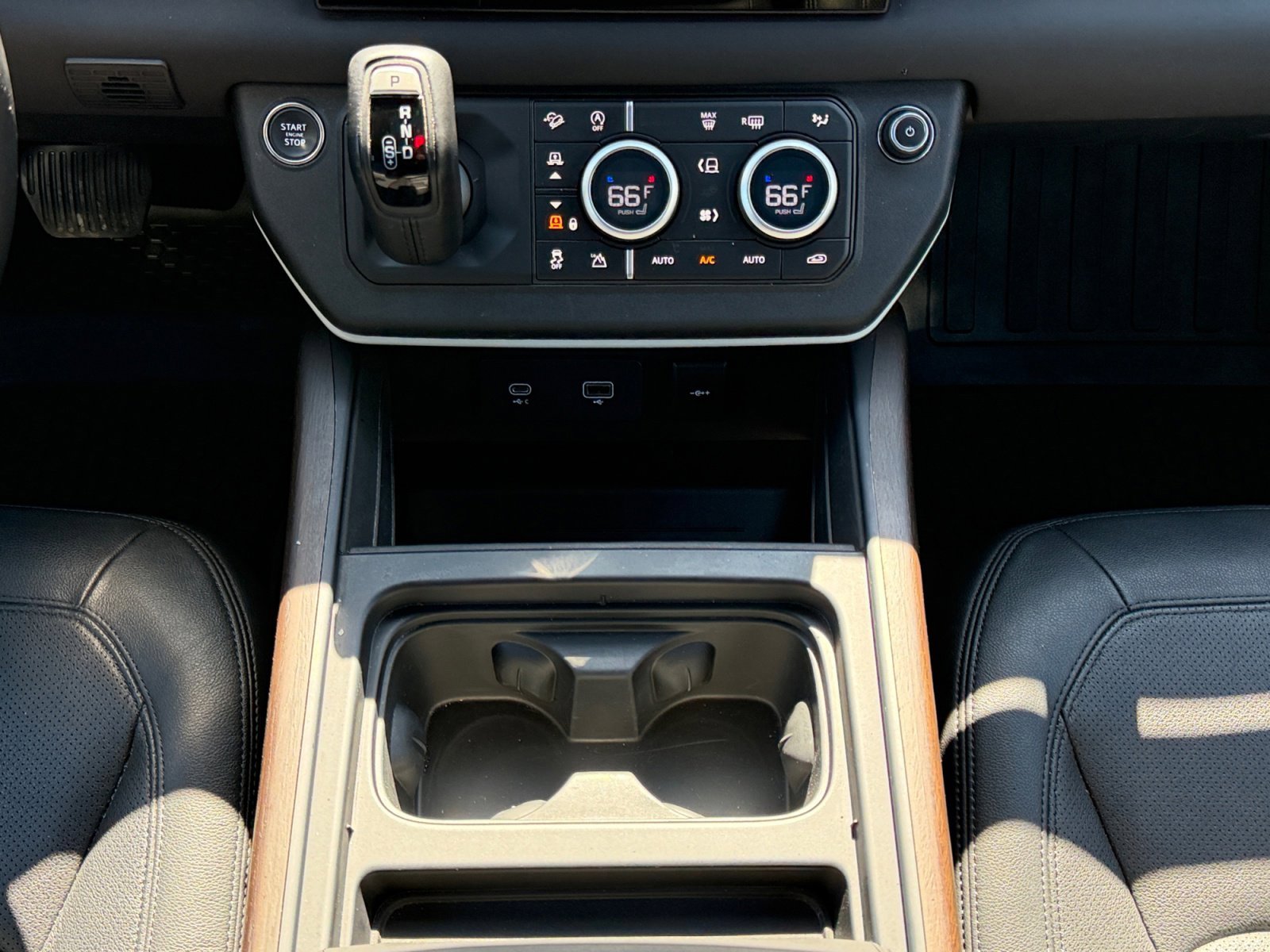 Used 2024 Land Rover Defender 130 S AWD/4WD image 15