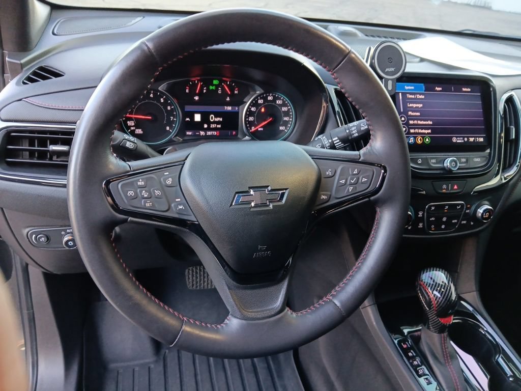 Used 2022 Chevrolet Equinox RS w/ RS Leather Package FWD image 13