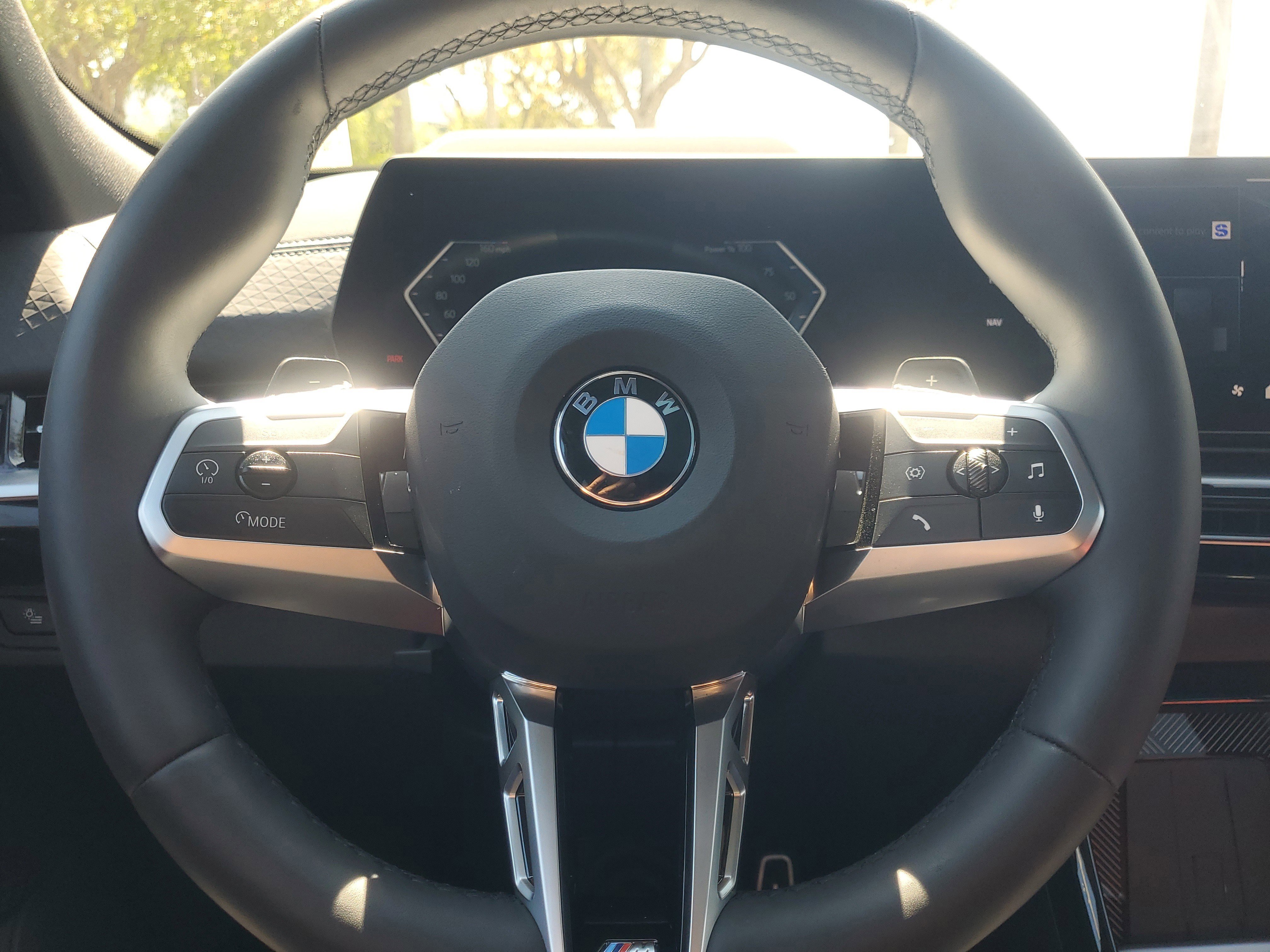 Used 2025 BMW X2 xDrive28i w/ Premium Package image 25