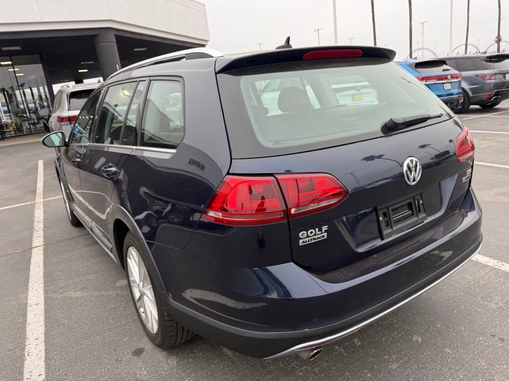 Used 2017 Volkswagen Golf Alltrack SE AWD/4WD image 8