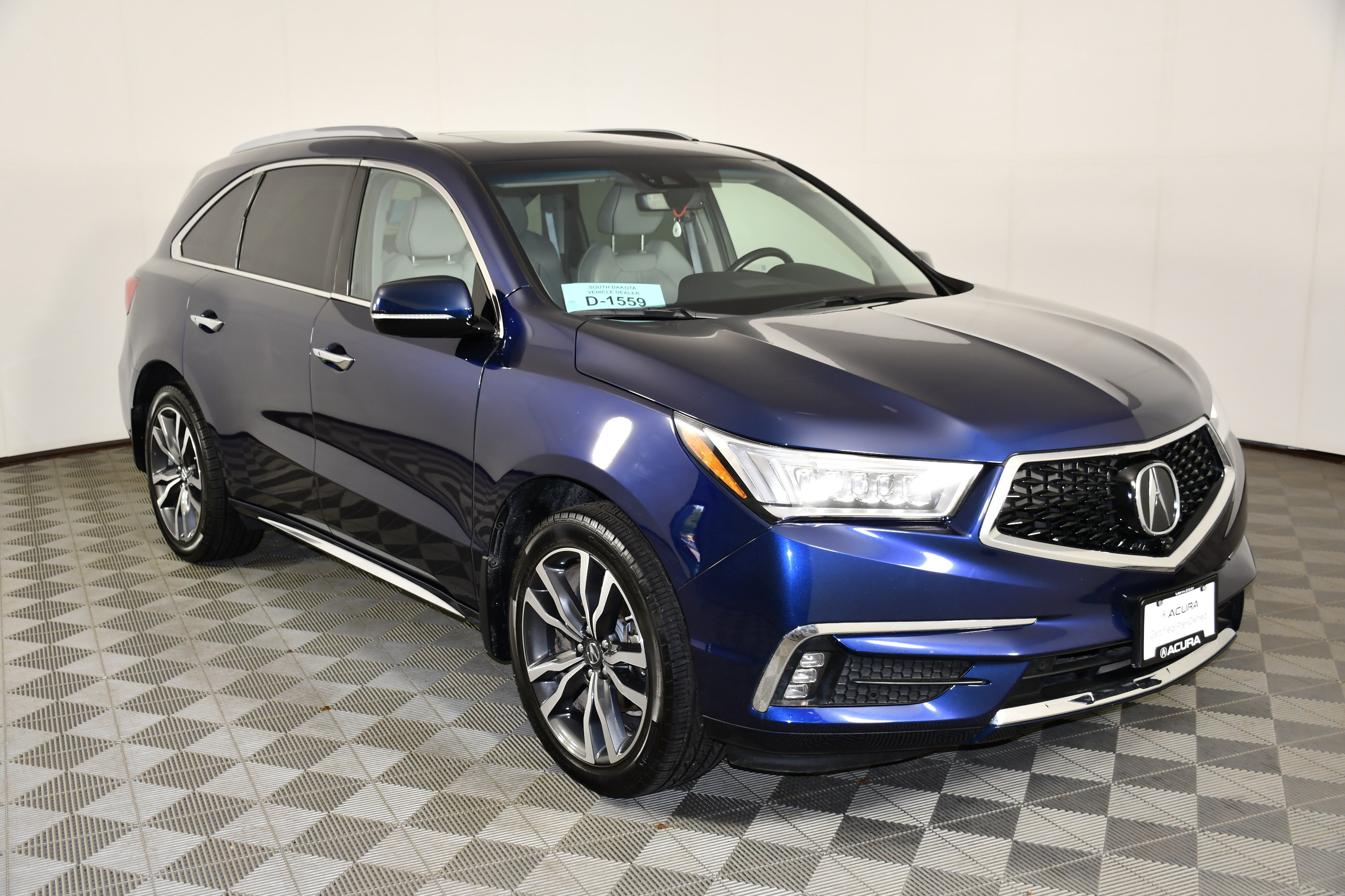 Certified 2020 Acura MDX w/ Advance Package AWD/4WD image 3