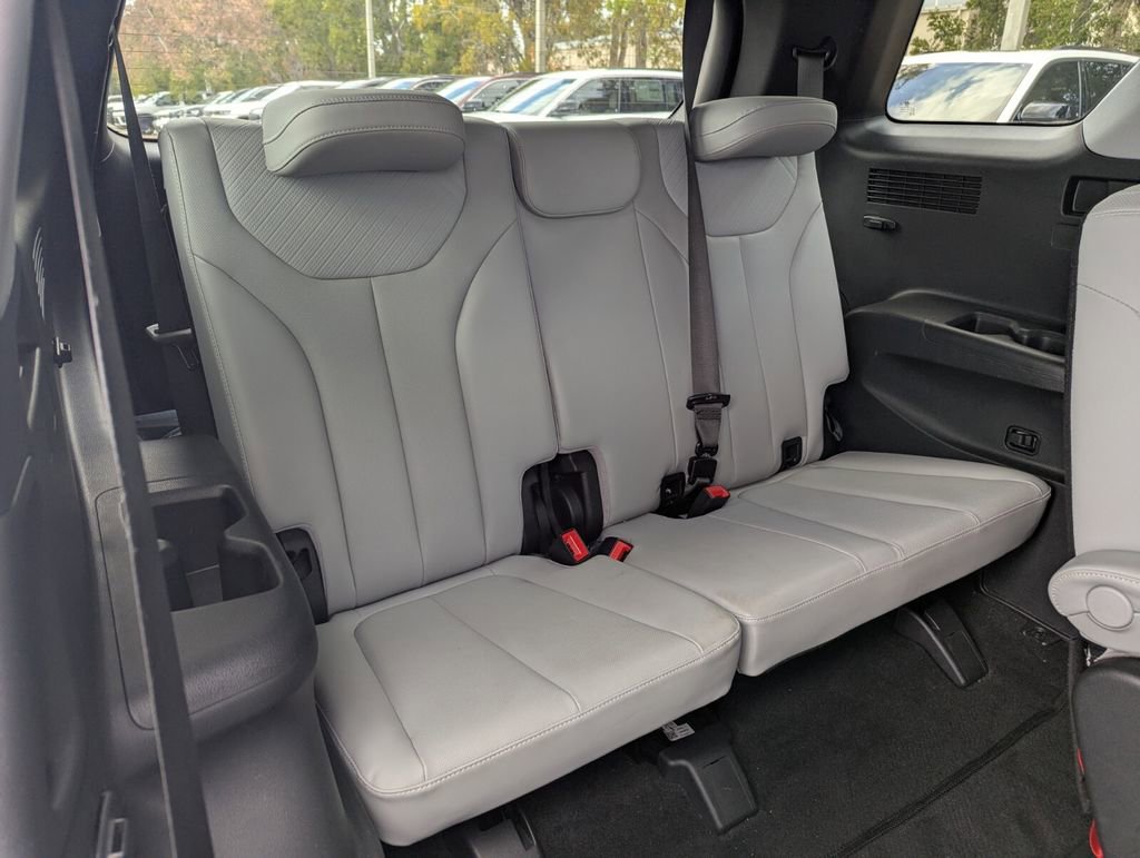 Used 2023 Hyundai Palisade SEL image 15