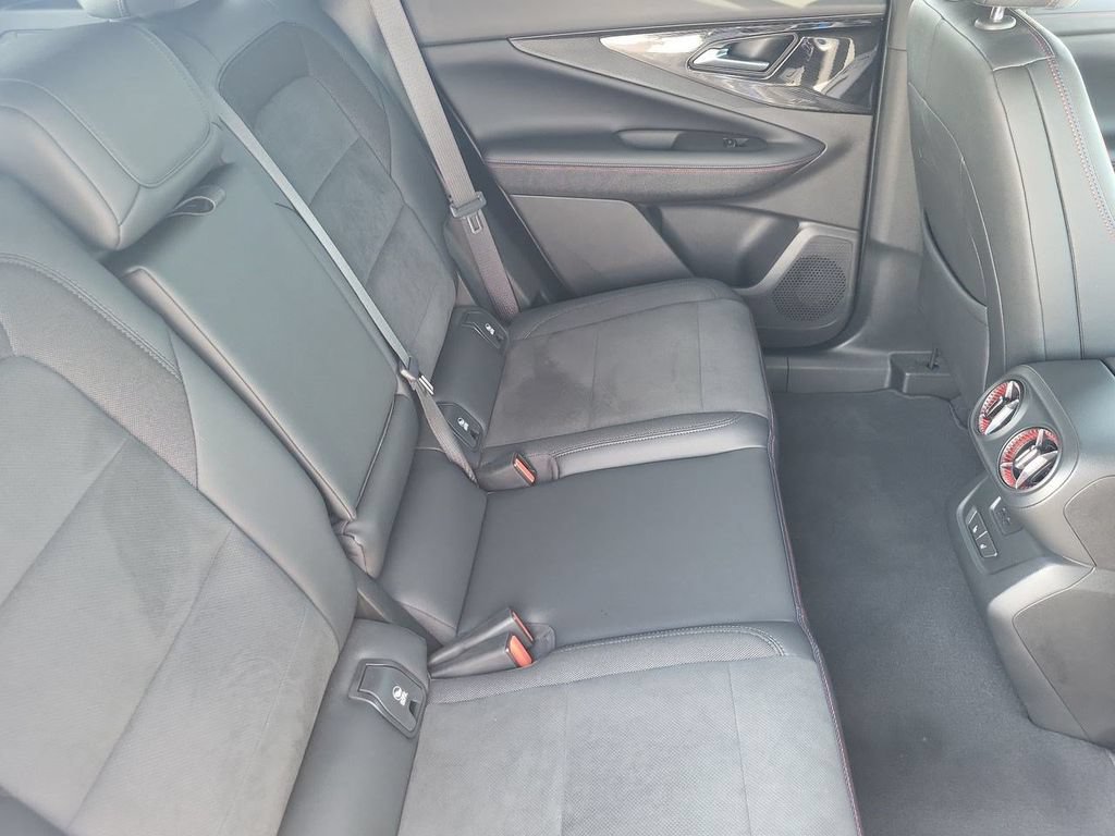 Used 2024 Chevrolet Blazer EV RS AWD/4WD image 32