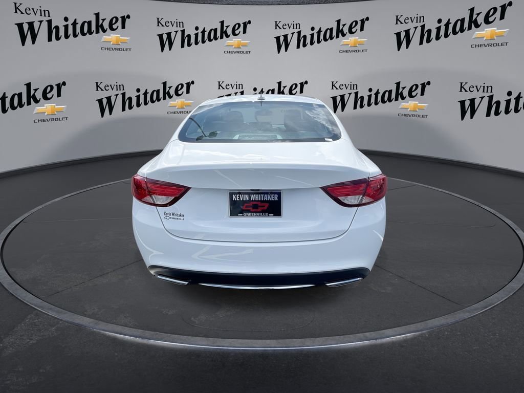 Used 2017 Chrysler 200 Limited Platinum FWD image 7