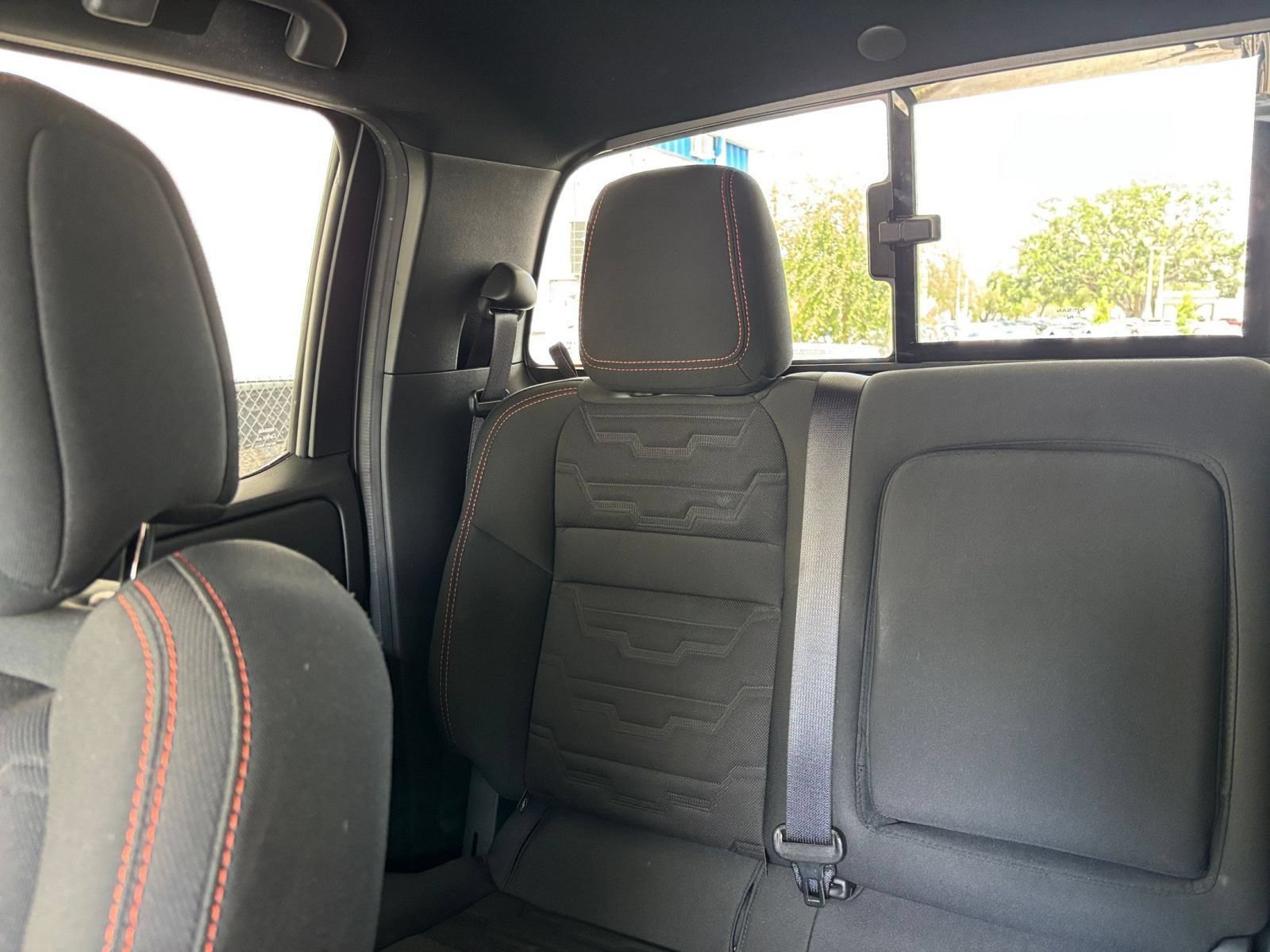 Used 2026 Nissan Frontier PRO-4X AWD/4WD image 39