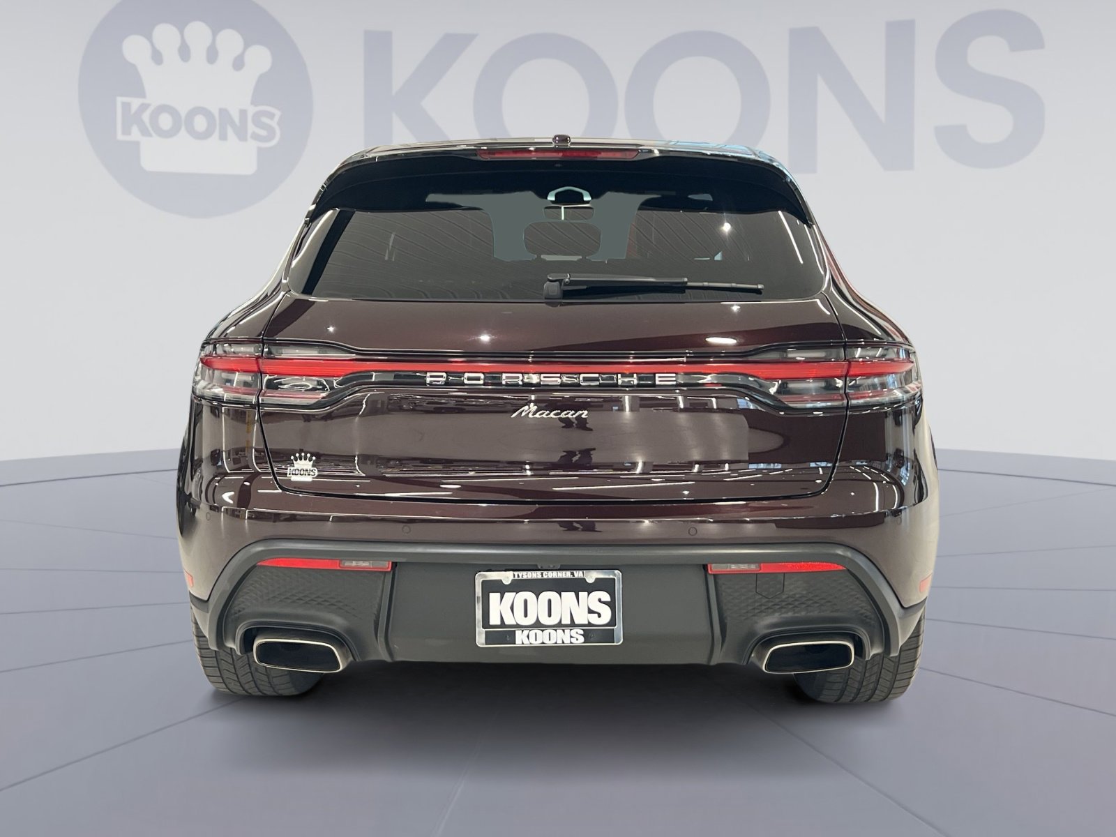 Used 2024 Porsche Macan AWD/4WD image 4