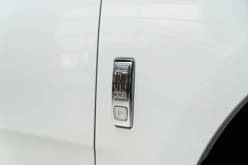 Used 2022 Rolls-Royce Cullinan AWD/4WD image 14