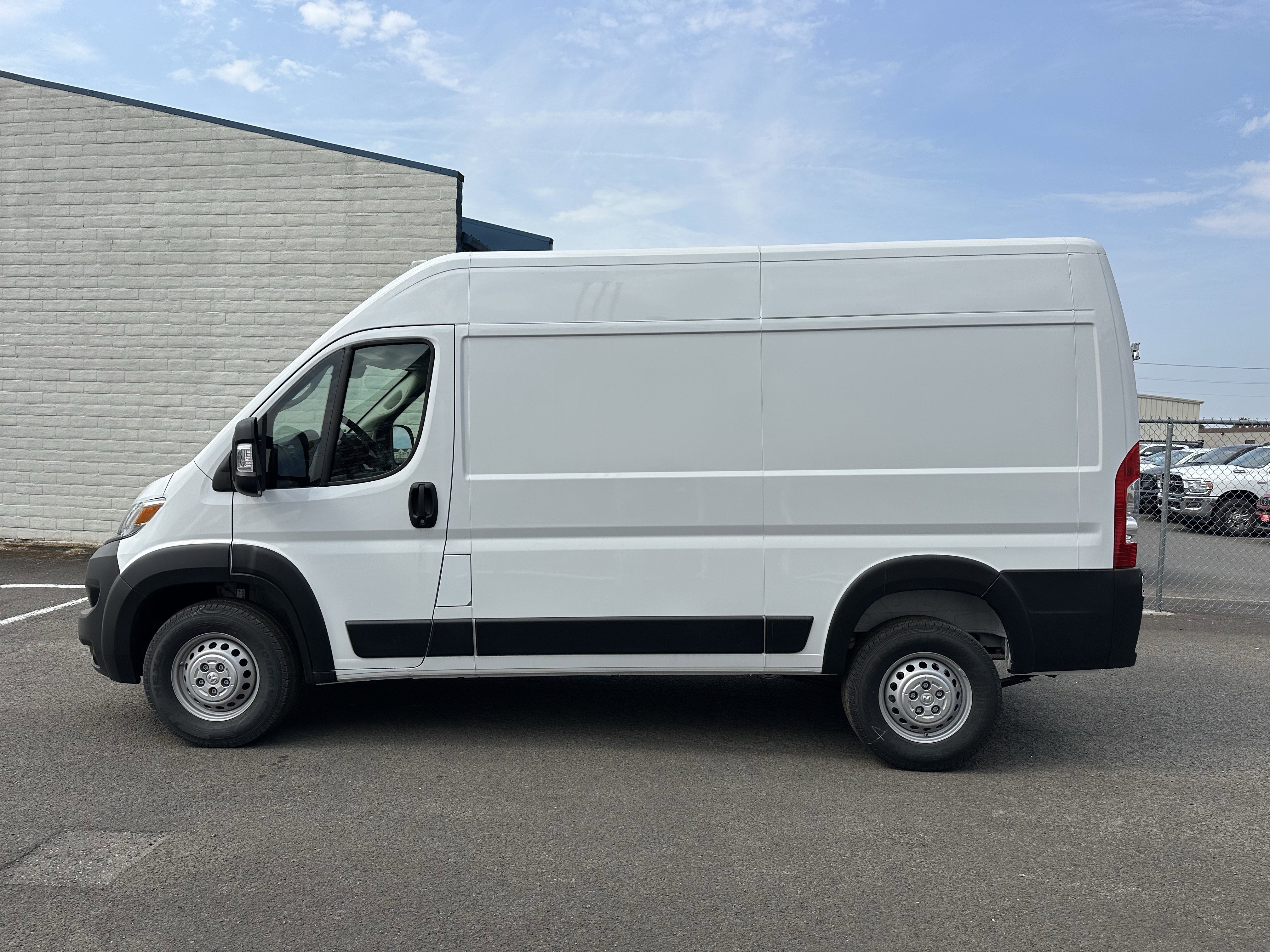 New 2025 RAM ProMaster 1500 w/ Convenience Group image 2