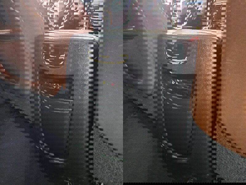 Used 2016 Cadillac Escalade ESV Luxury image 15