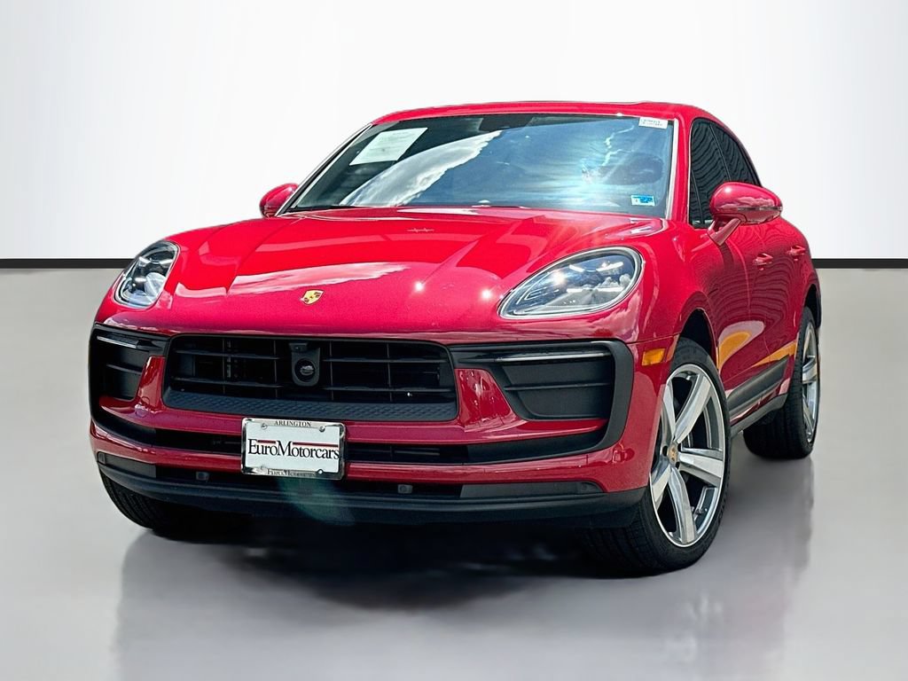 Certified 2026 Porsche Macan AWD/4WD image 1