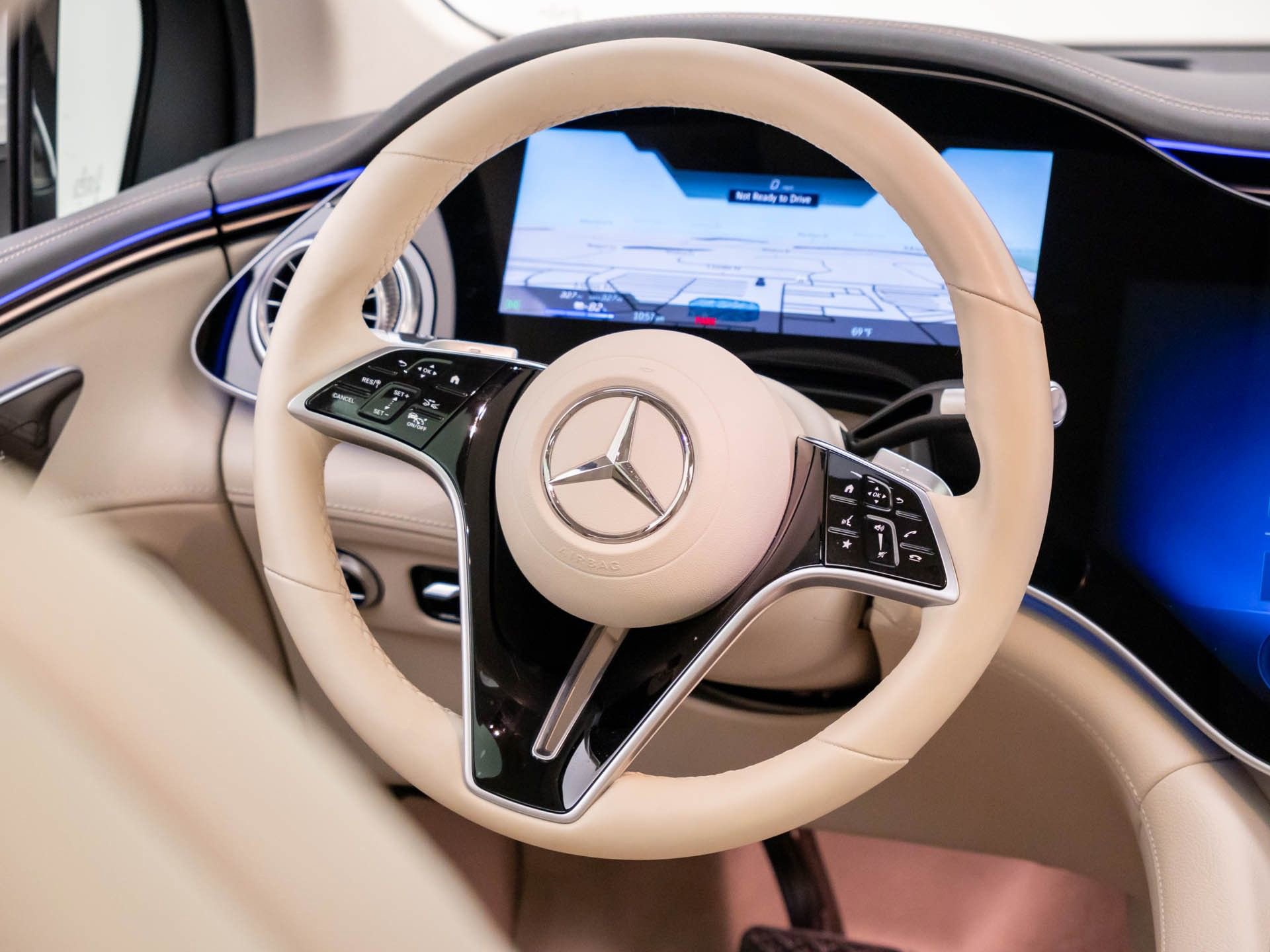 Used 2023 Mercedes-Benz EQS 580 4MATIC SUV image 11