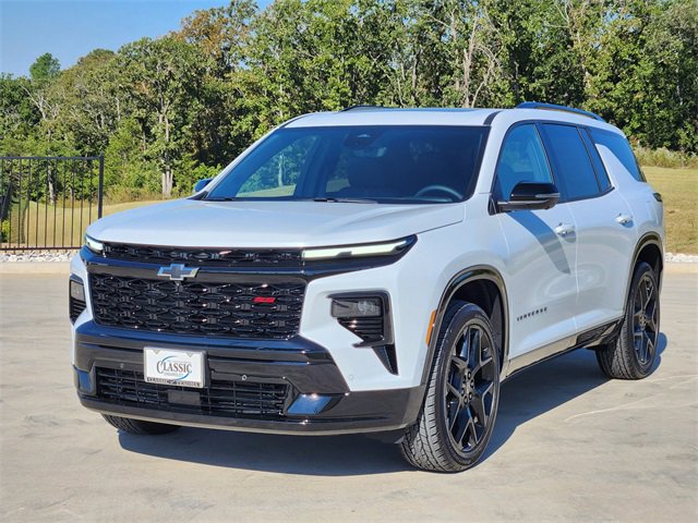 New 2026 Chevrolet Traverse RS w/ LPO, Floor Liner Package image 3