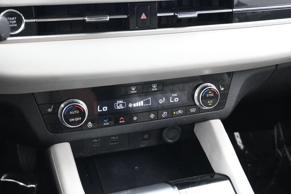 Used 2023 Mitsubishi Outlander SEL AWD/4WD image 17