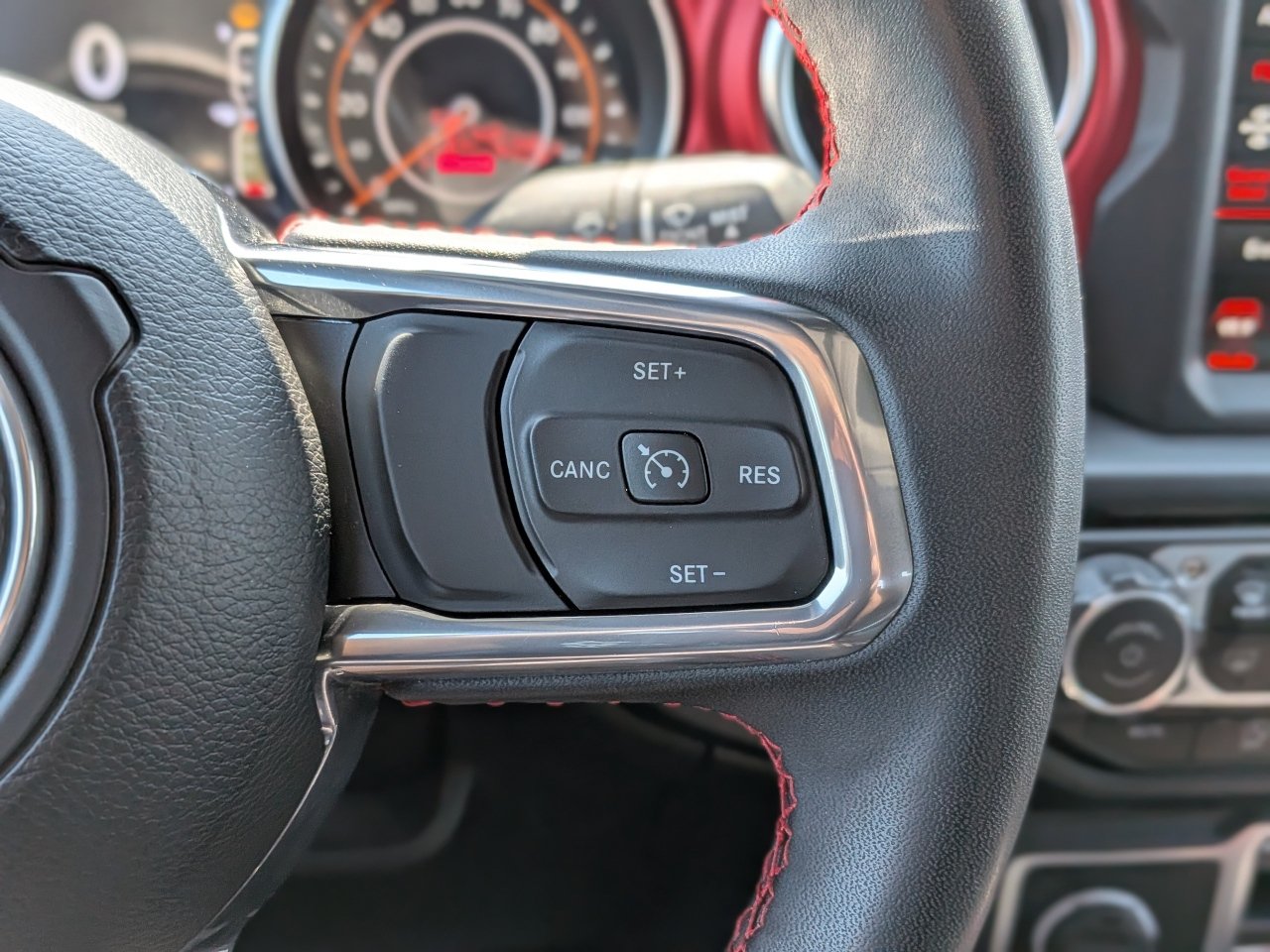 Used 2023 Jeep Gladiator Sport AWD/4WD image 29