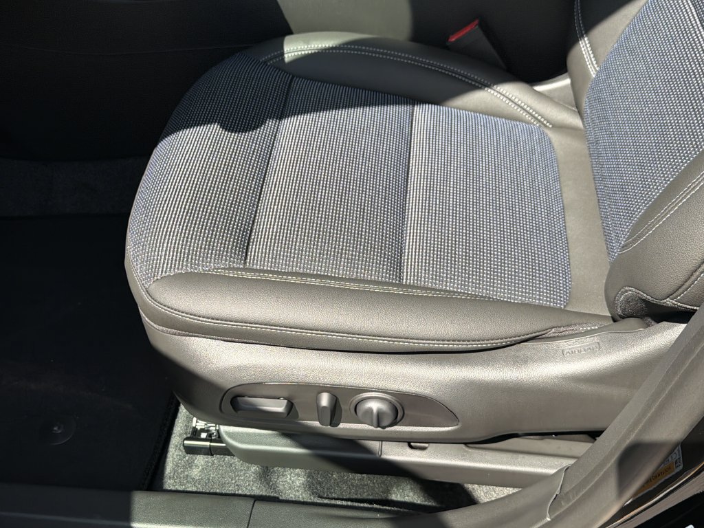 New 2026 Buick Envista Sport Touring w/ Convenience I Package FWD image 22