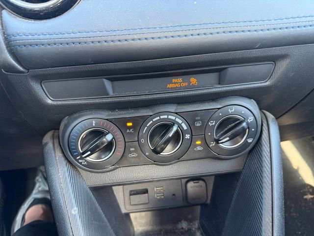 Used 2019 Toyota Yaris LE FWD image 16