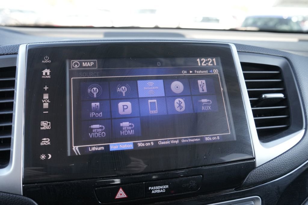 Used 2017 Honda Pilot Touring image 43