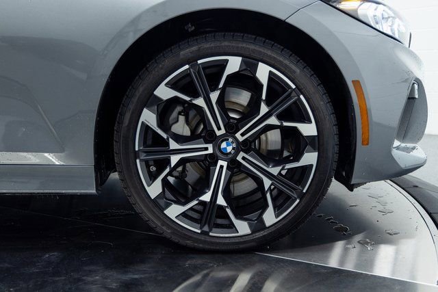 Certified 2025 BMW 330i xDrive Sedan w/ Premium Package image 27
