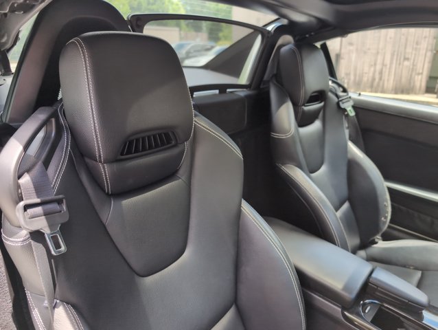 Used 2017 Mercedes-Benz SLC 300 image 23