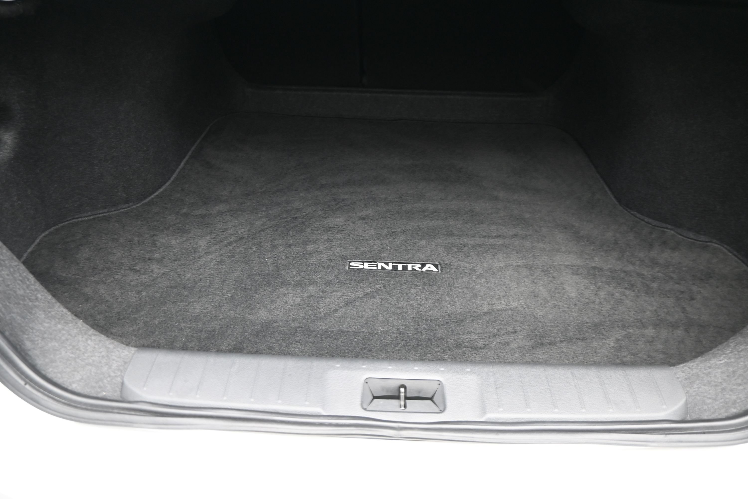 Used 2024 Nissan Sentra SR FWD image 14