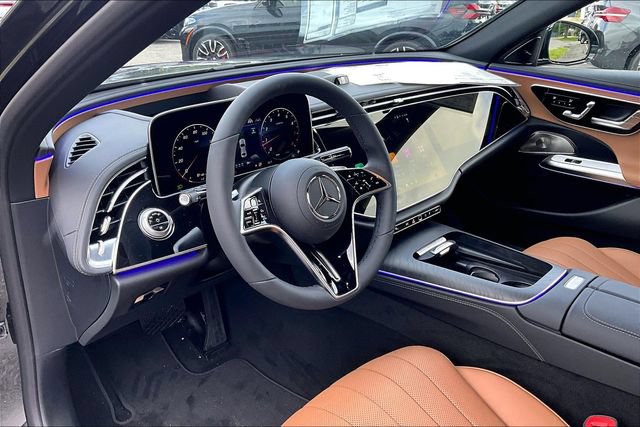 New 2025 Mercedes-Benz C 300 Sedan image 5