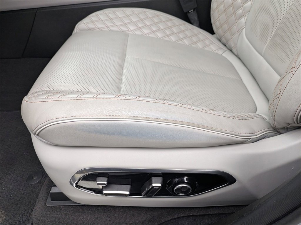 Used 2021 Jeep Grand Cherokee L Summit w/ Advanced Protech Group IV image 14