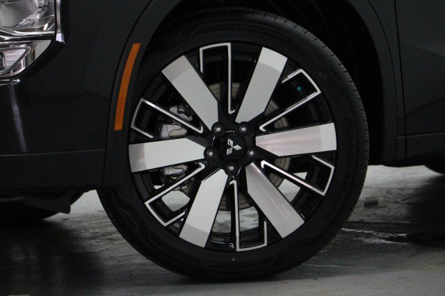 New 2026 Mitsubishi Outlander SE AWD/4WD image 3