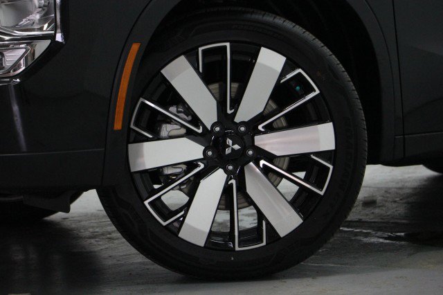 New 2026 Mitsubishi Outlander SE AWD/4WD image 3