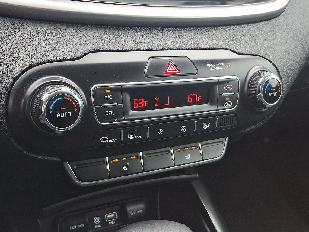 Used 2020 Kia Sorento LX w/ LX I4 Convenience Package AWD/4WD image 18