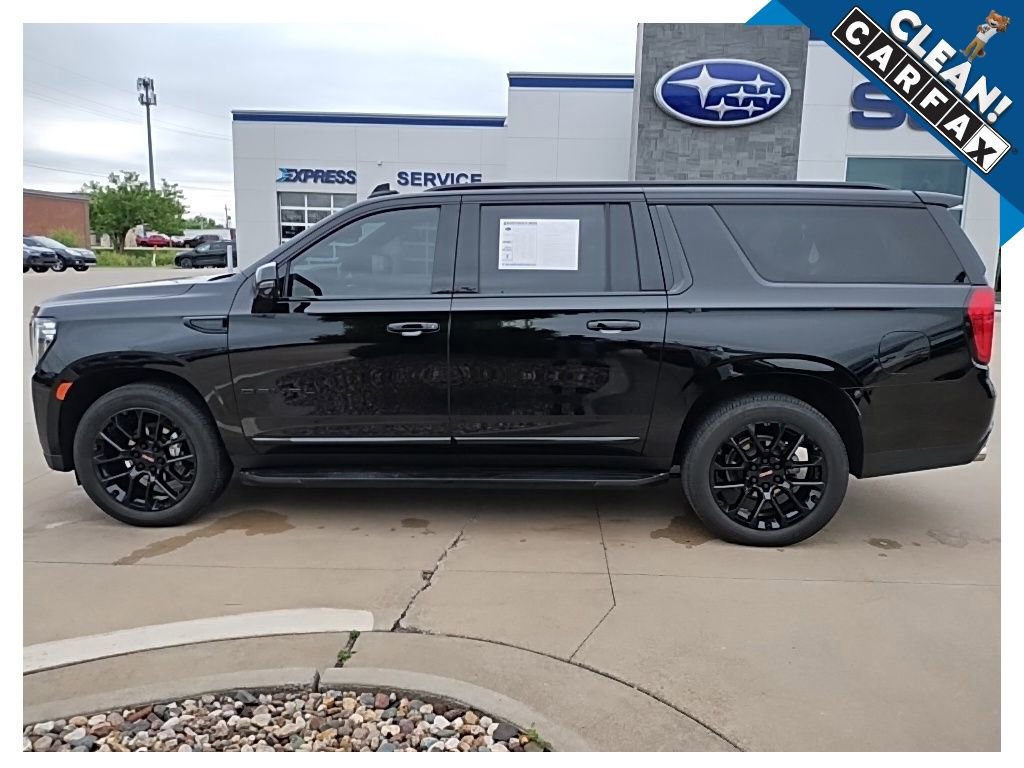 Used 2023 GMC Yukon XL Denali AWD/4WD image 11