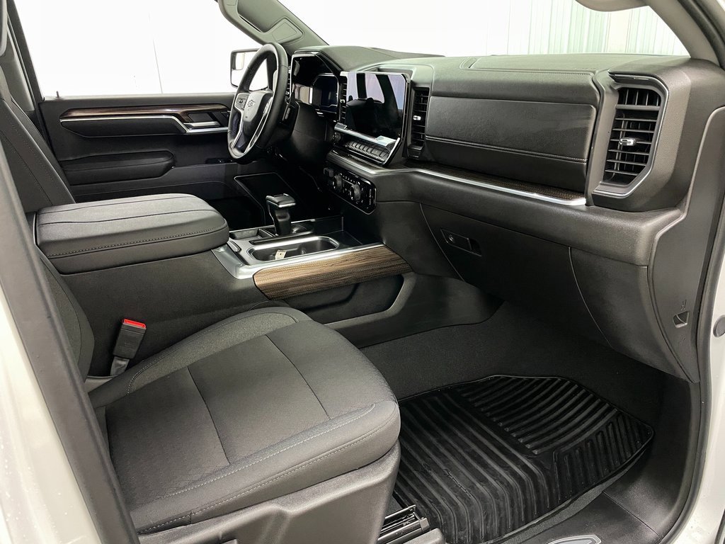 Certified 2025 Chevrolet Silverado 1500 RST image 35