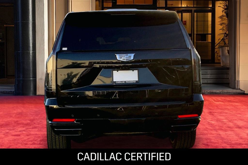 Used 2026 Cadillac Escalade ESV Platinum Sport image 5