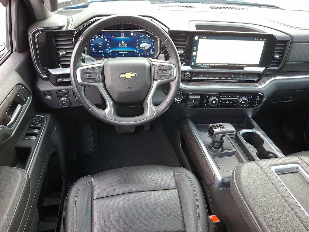 Used 2022 Chevrolet Silverado 1500 LTZ w/ LTZ Premium Package image 2