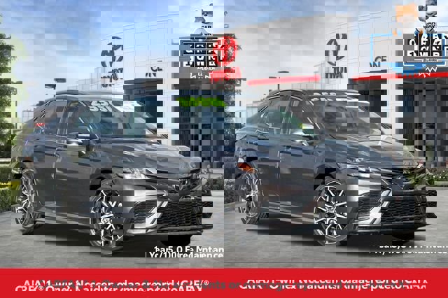 Certified 2024 Toyota Camry SE video 2