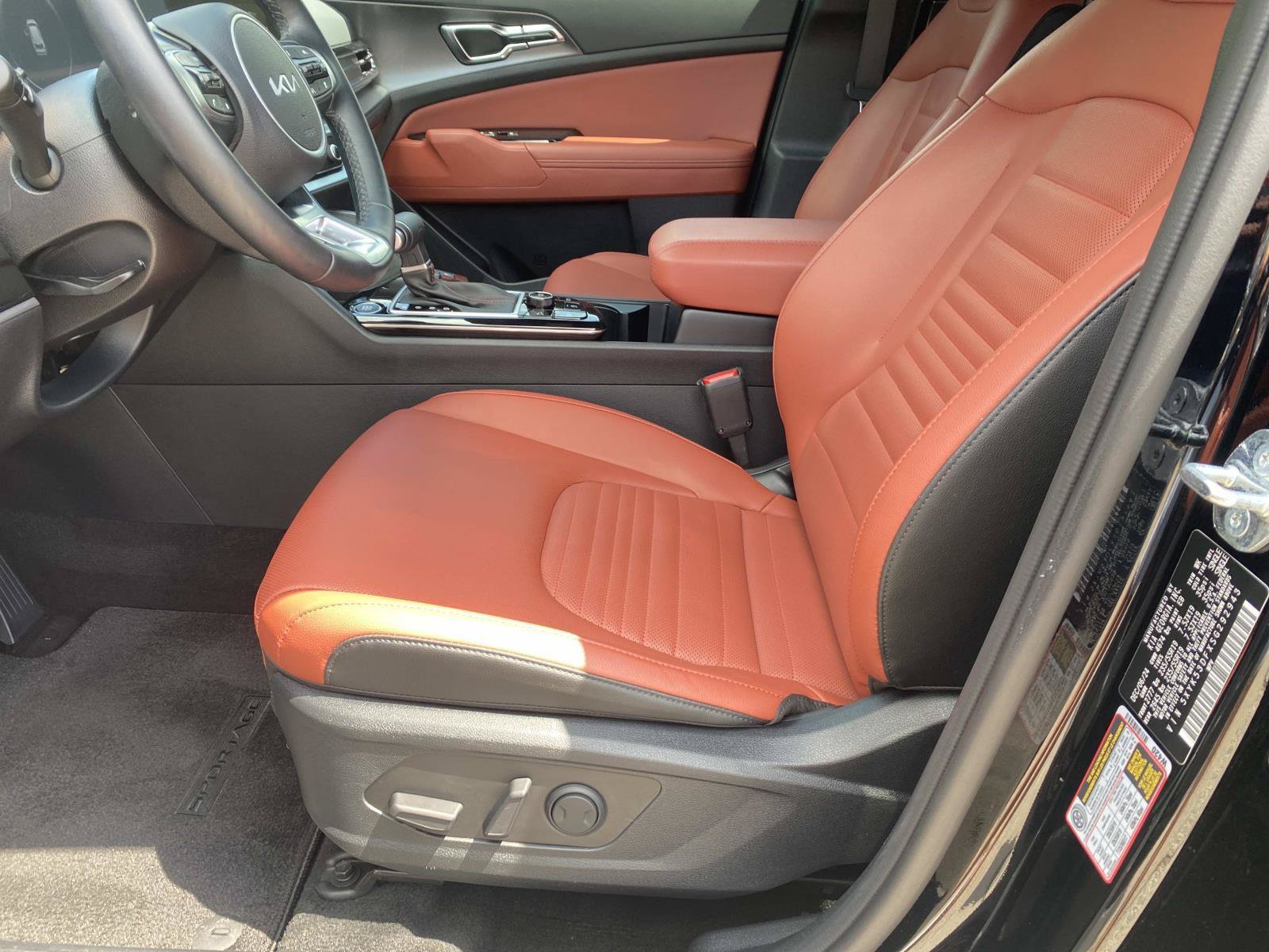 Used 2025 Kia Sportage SX FWD image 24