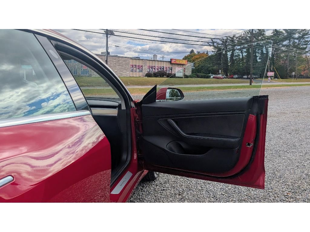 Used 2018 Tesla Model 3 Long Range image 11