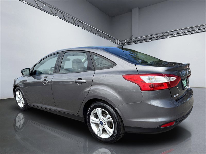Used 2014 Ford Focus SE FWD image 5