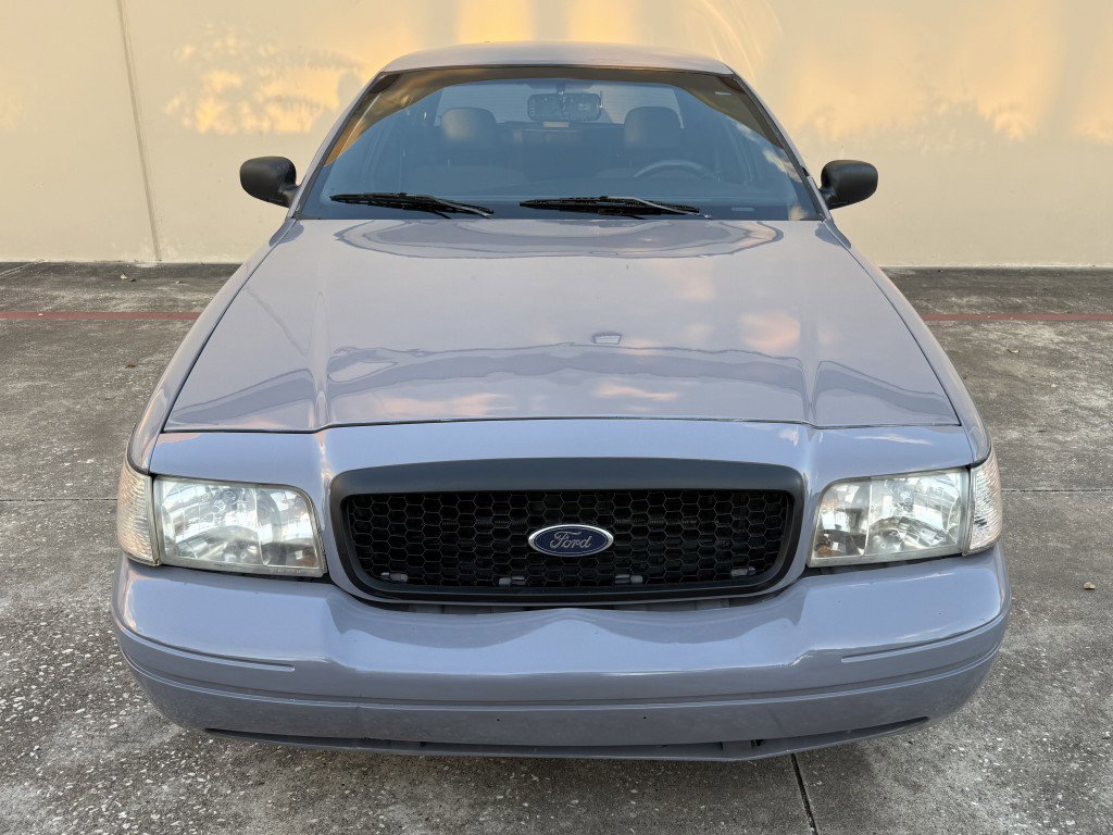 Used 2009 Ford Crown Victoria Police Interceptor image 8
