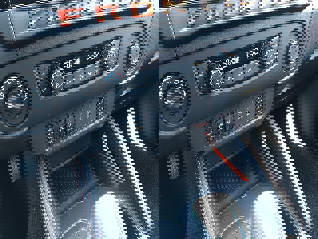 New 2026 Nissan Frontier PRO-4X w/ Pro Premium Package image 30