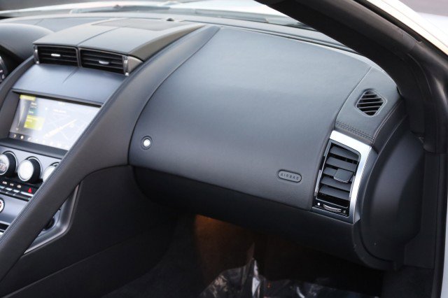 Used 2020 Jaguar F-TYPE Convertible image 40